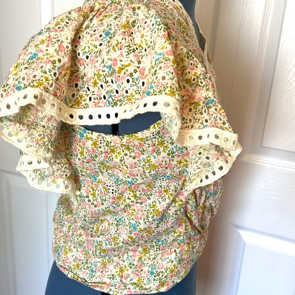 Boutique faux Wrap Floral Embroidered top - Picture 5 of 12